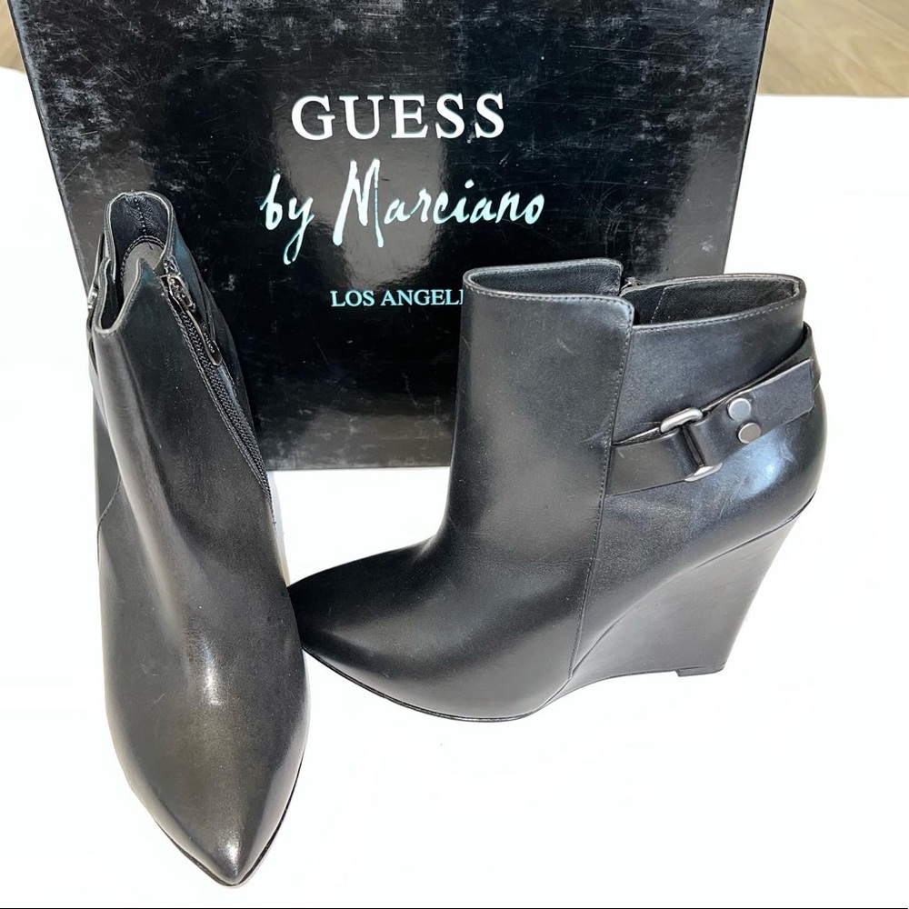 Marciano Size 6 leather booties